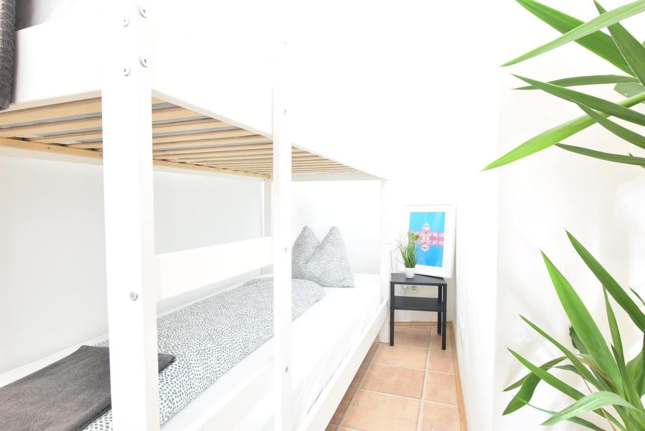Huge Apartment In Awesome Location With Parking Innsbruck Exterior photo