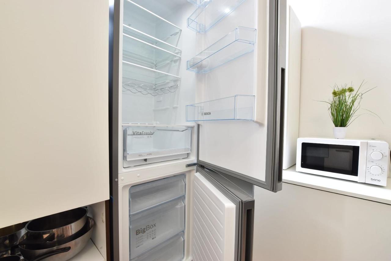 Huge Apartment In Awesome Location With Parking Innsbruck Exterior photo