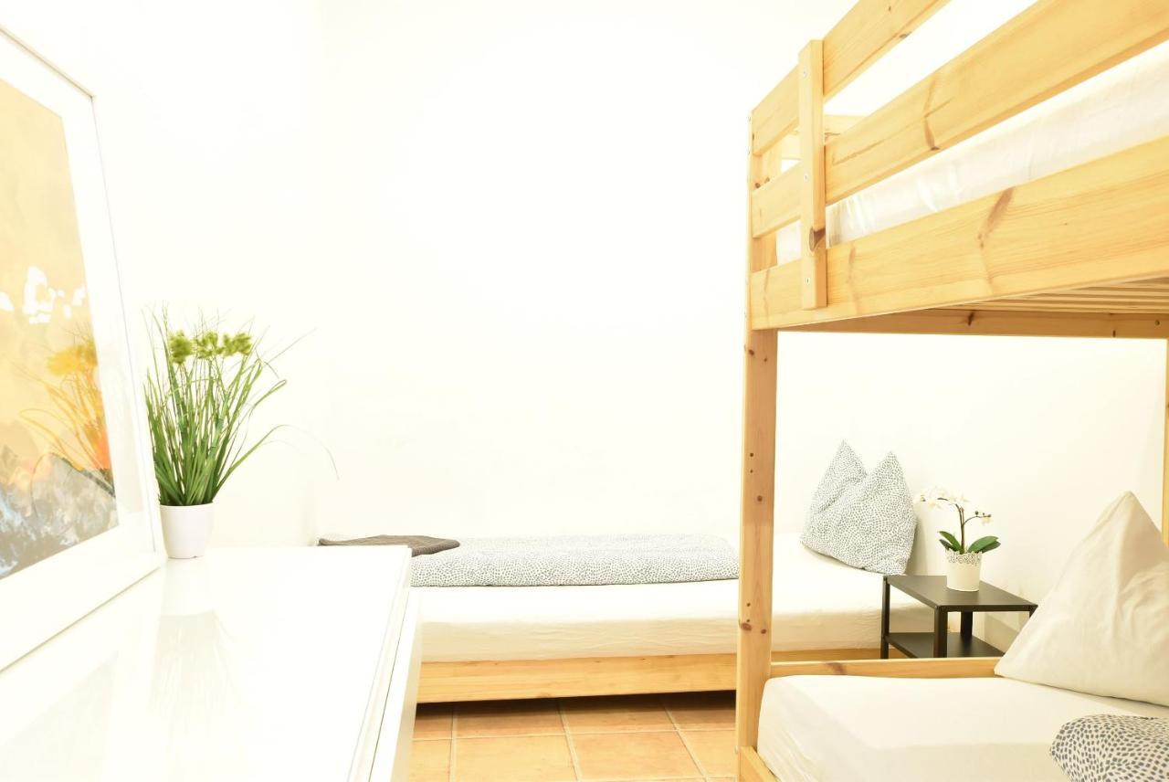 Huge Apartment In Awesome Location With Parking Innsbruck Exterior photo