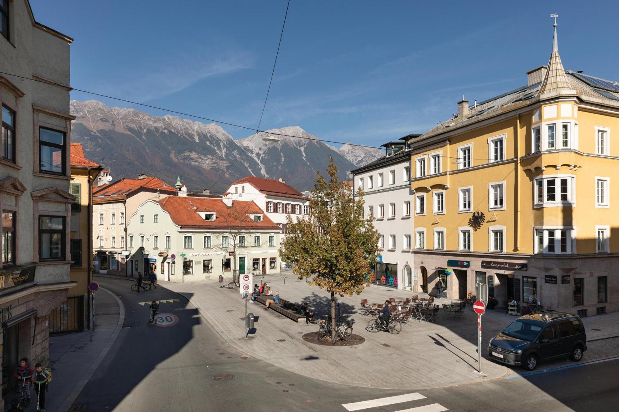 Huge Apartment In Awesome Location With Parking Innsbruck Exterior photo